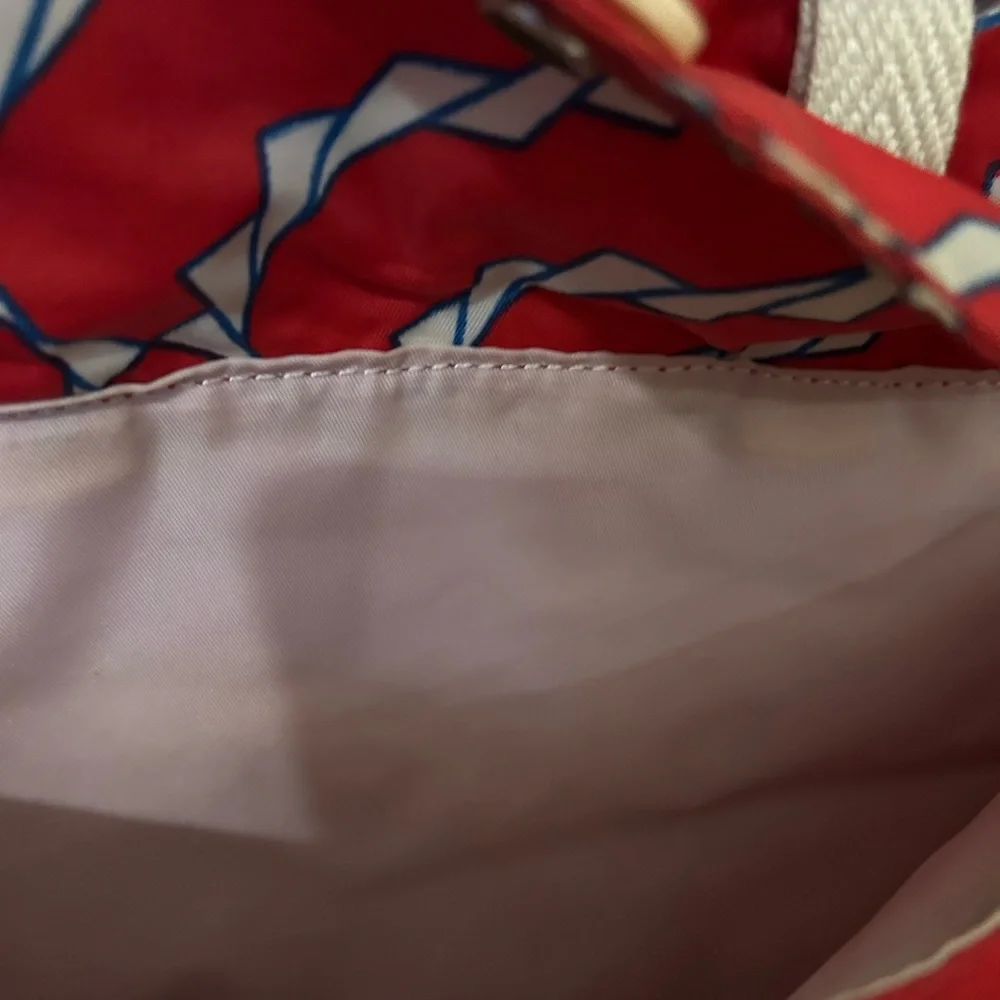 EUC Marc Jacobs Poppy Red Bunting Bag M341022 - Picture 2 of 7